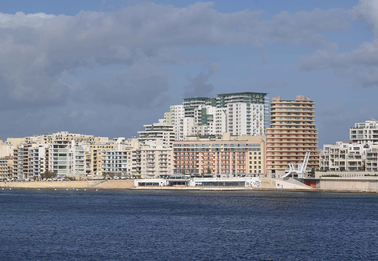 3-bed high-rise apartment, Sliema, Malta